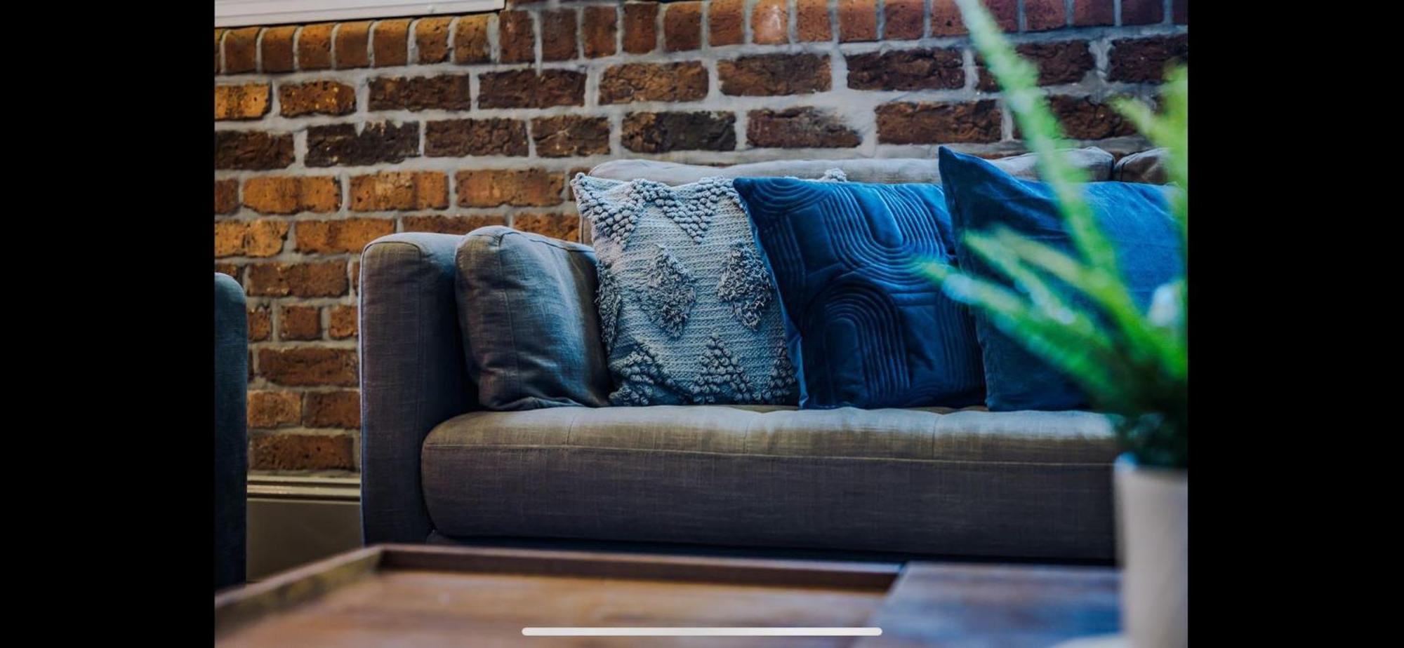 Stylish For 8 Guests