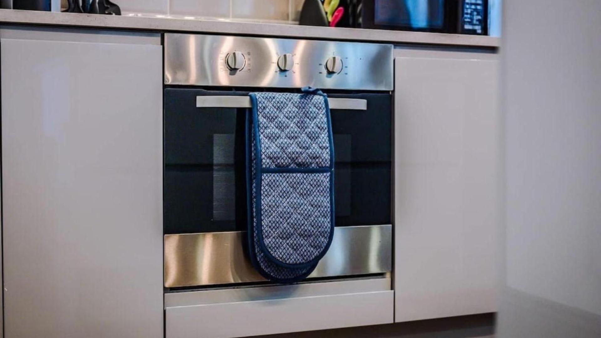Stylish For 8 Guests Liverpool