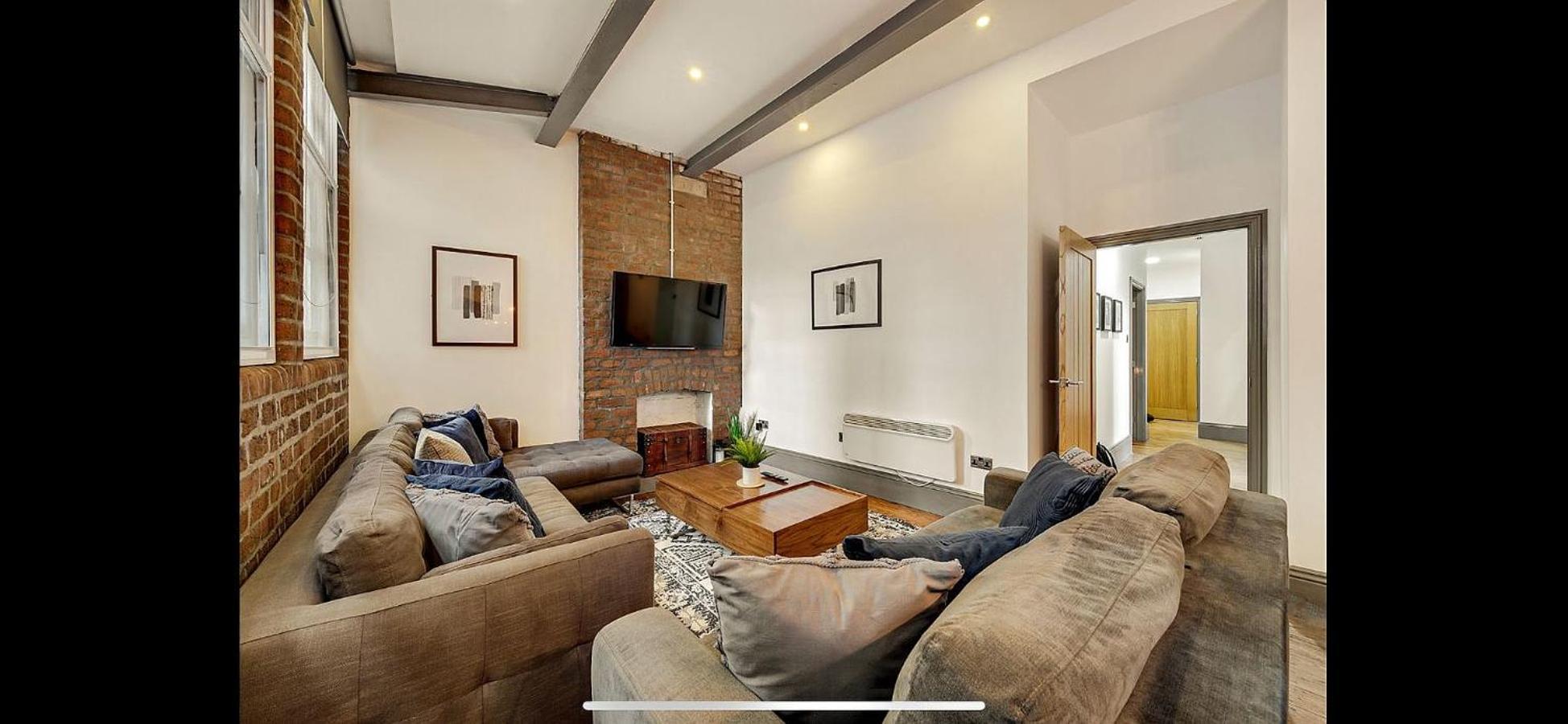 Apartment Stylish For 8 Guests Liverpool