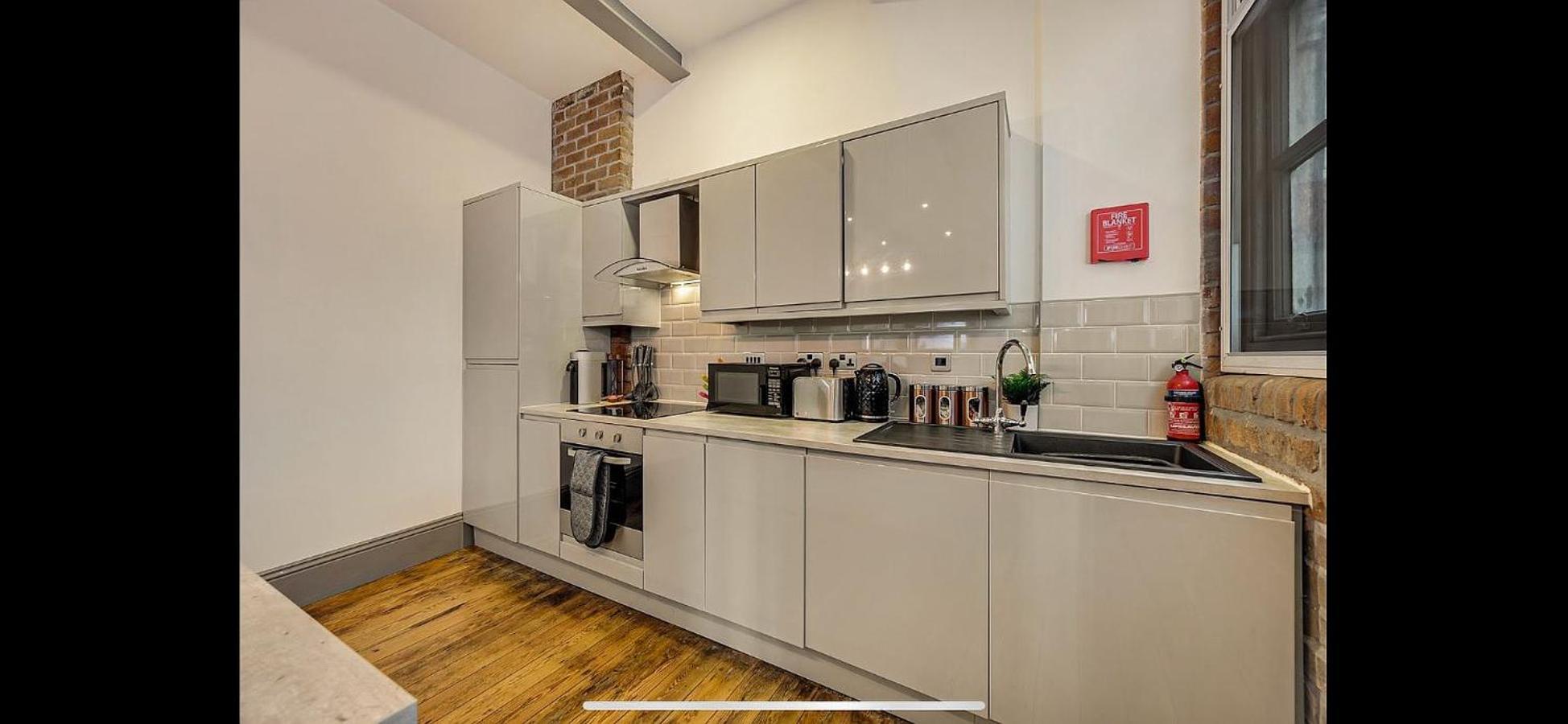 Stylish For 8 Guests
