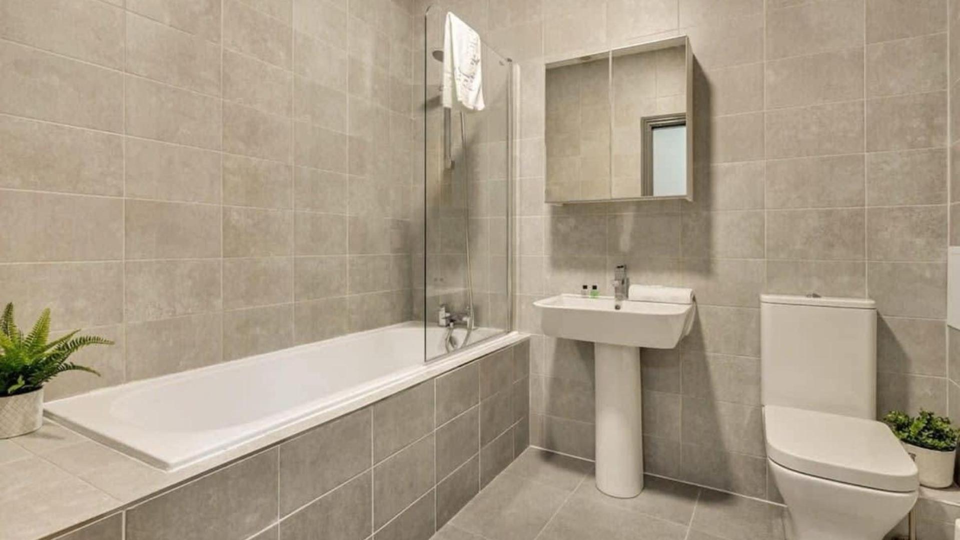Stylish For 8 Guests Liverpool